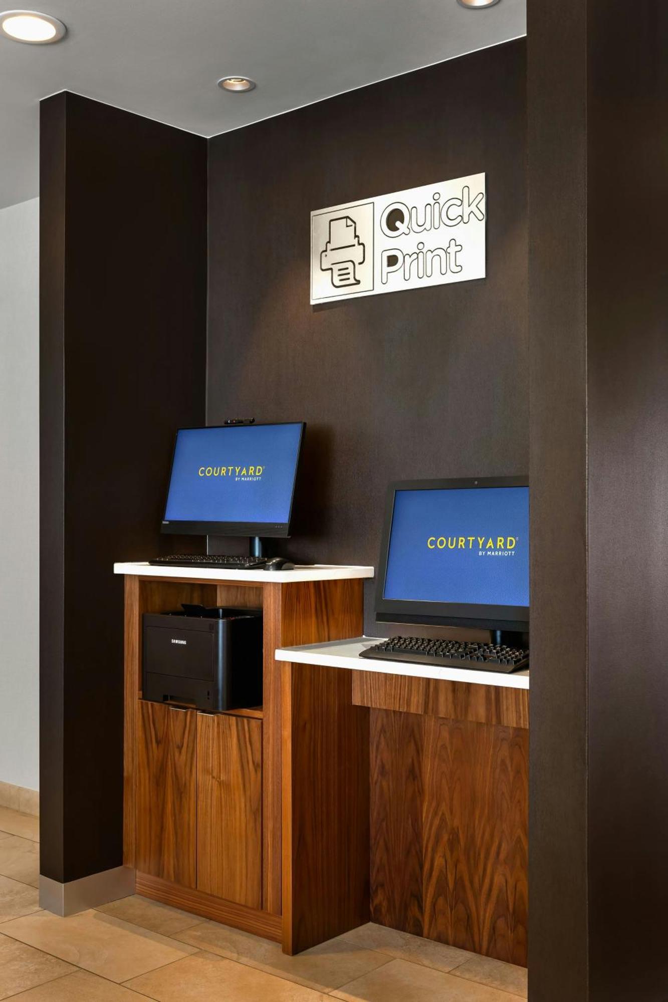 Courtyard By Marriott Minneapolis-St. Paul Airport Mendota Heights Zewnętrze zdjęcie